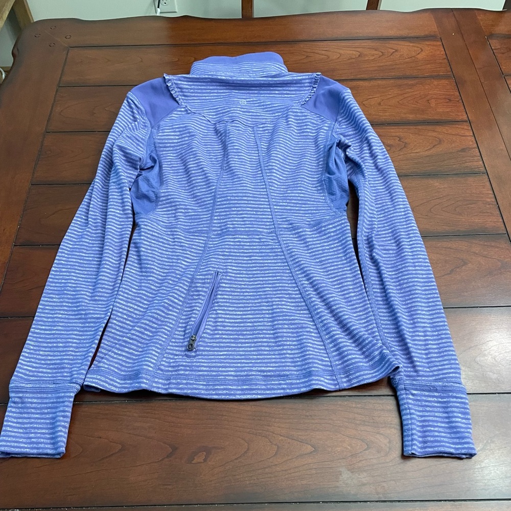 Lululemon‎ Run Your Heart Out Pullover - Picture 2 of 10